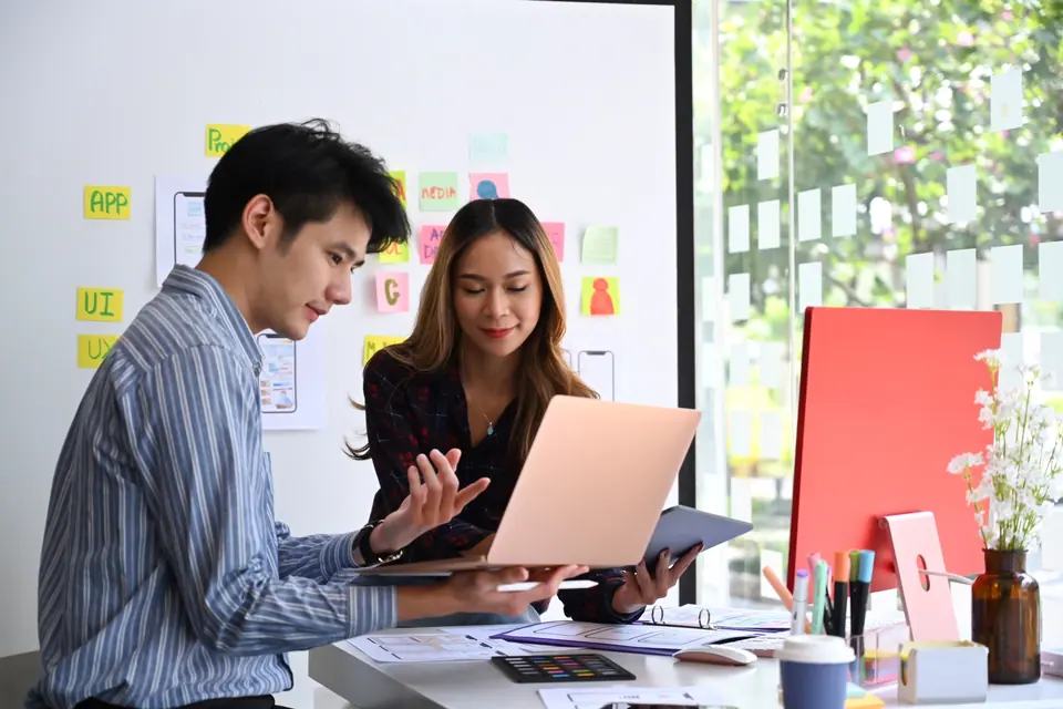 Outsourcing User Experience: A New Trend in Tech Startup Growth Strategies